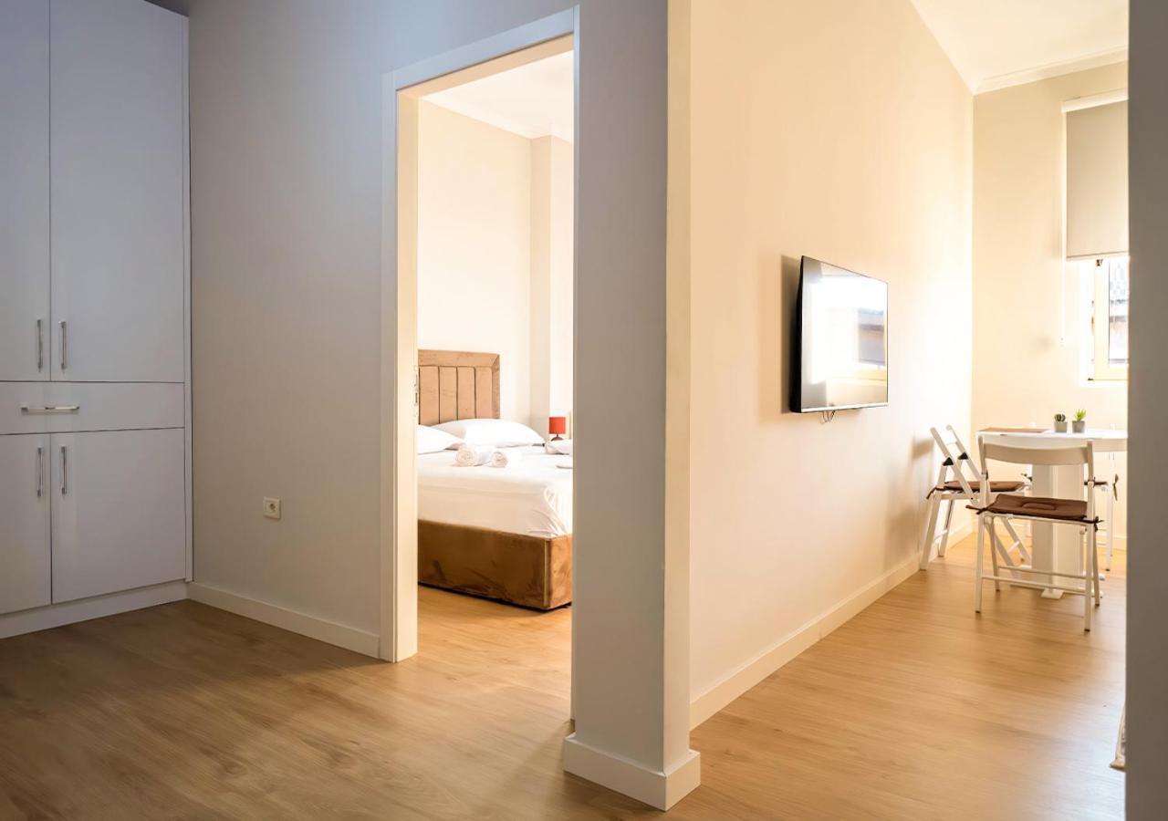 Home Inn Apartment 2 Near City Center Tirana Bagian luar foto