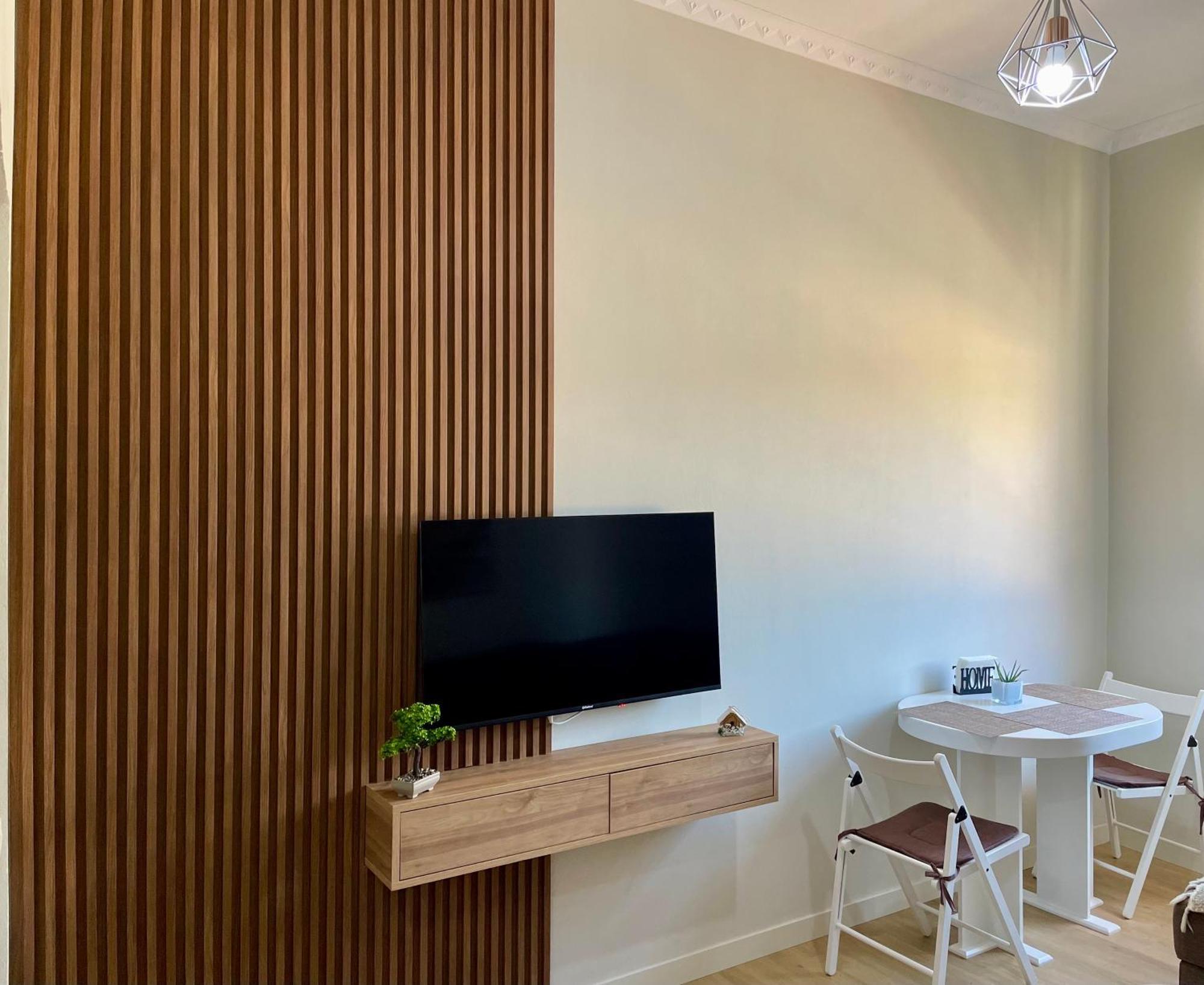 Home Inn Apartment 2 Near City Center Tirana Bagian luar foto